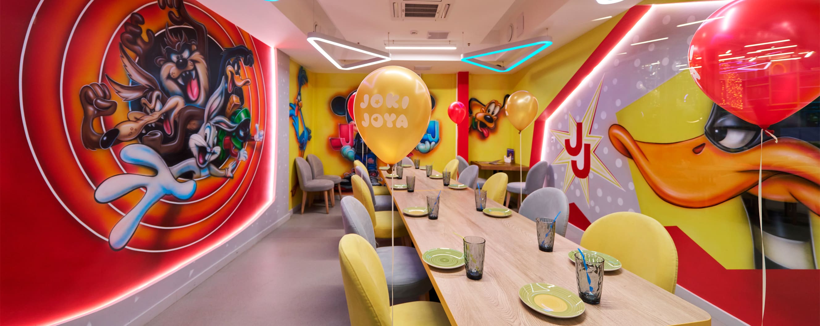 Праздник в Joki Joya