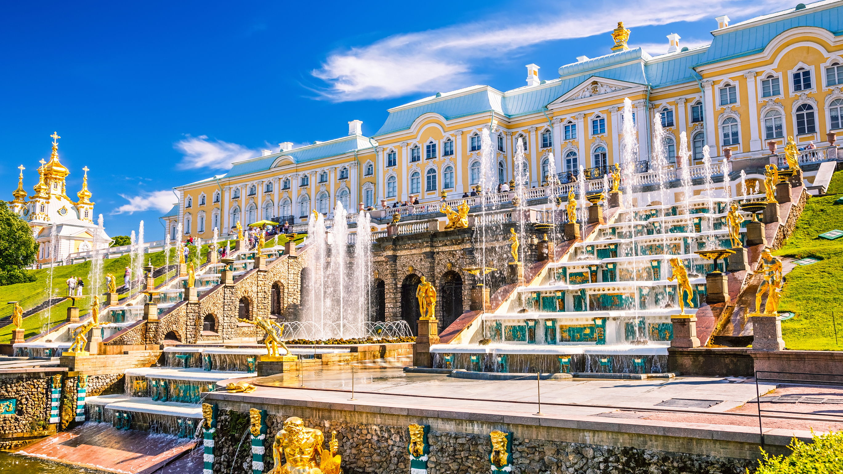 Поездка в петергоф из санкт петербурга. Петергоф в Санкт-Петербурге. Большой Петергофский дворец Санкт-Петербург. Петродворец в Петергофе. Петергоф экскурсии.