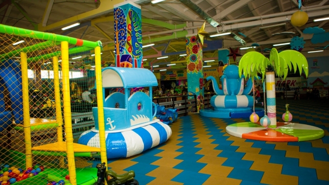 Клумба детская комната таганрог. Город профессий детвора. Детская комната таганрог мармелад. Клумба таганрог осипенко. Игровая таганрог.